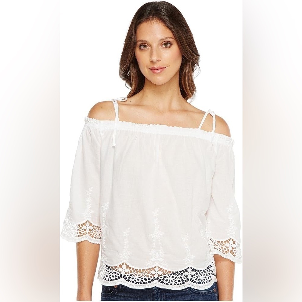 3/$30 ☀️ Lucky Brand White Eyelet Off Shoulder Camisole Top